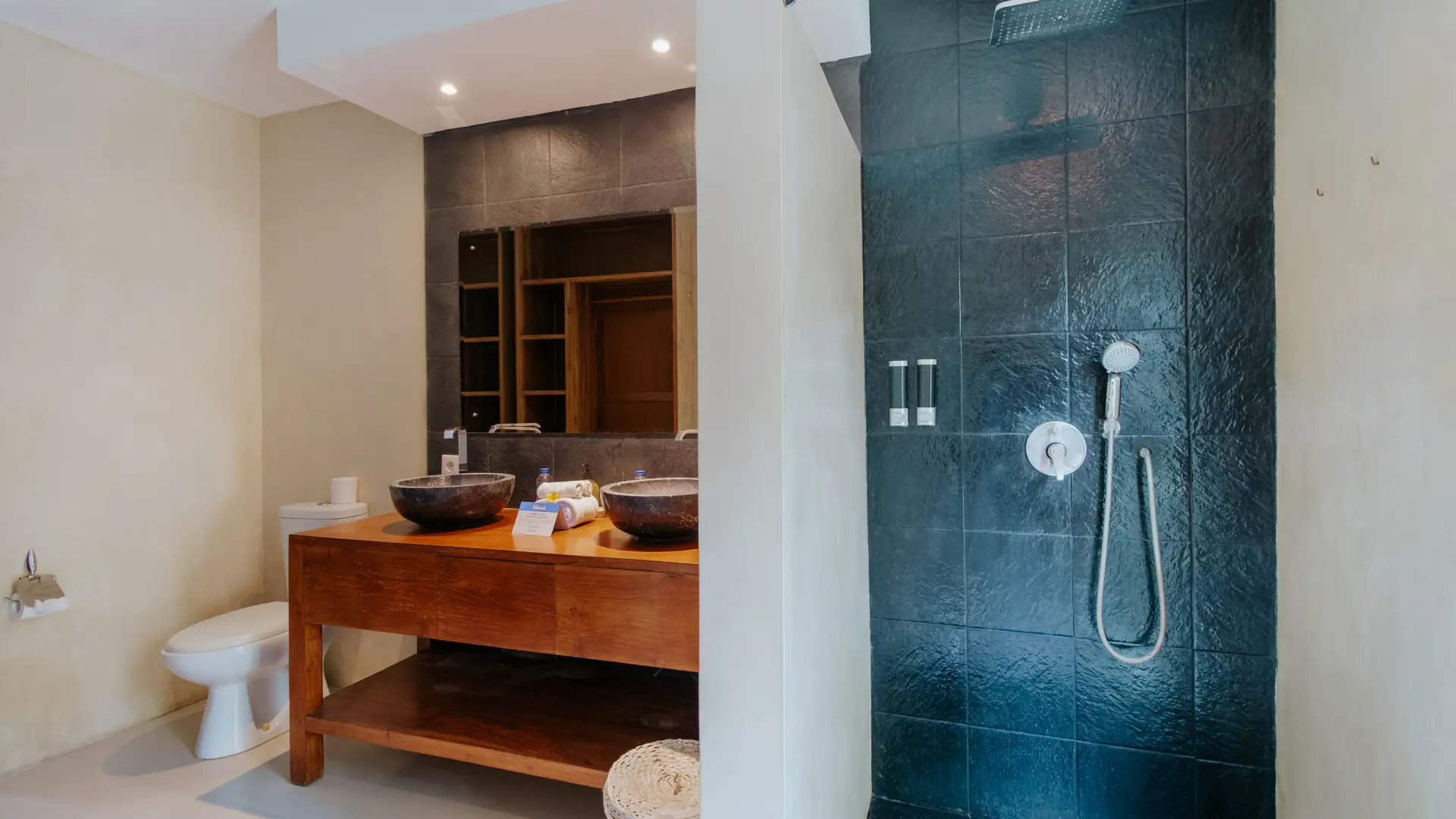A Tranquil One-Bedroom Escape in Umalas
