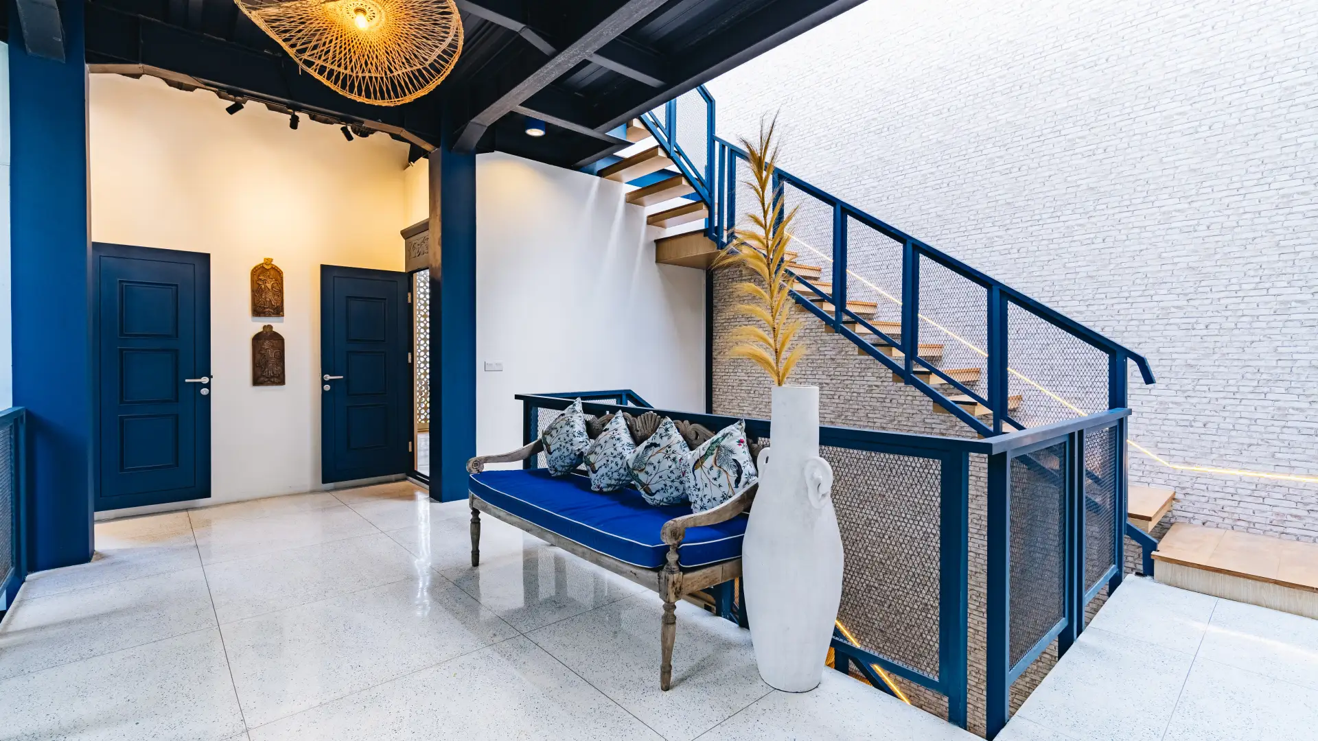 Omah Bleue Villa
