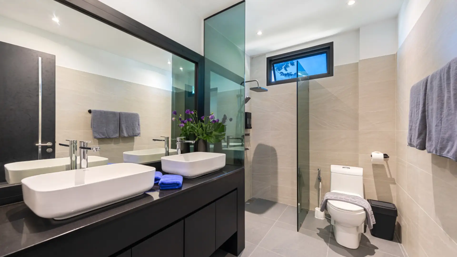 Luxury ensuite with dual vanity and rain shower – Sangsuri Villa 1