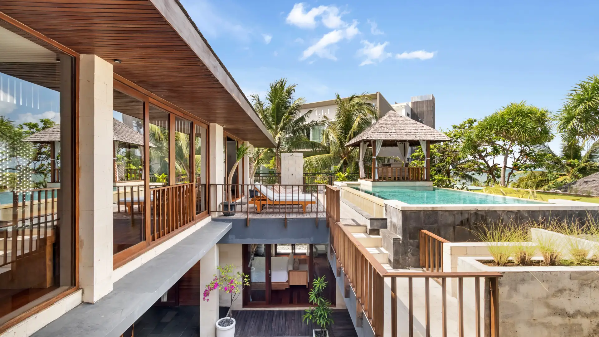 3BR Beachfront Haven a short drive from Seminyak
