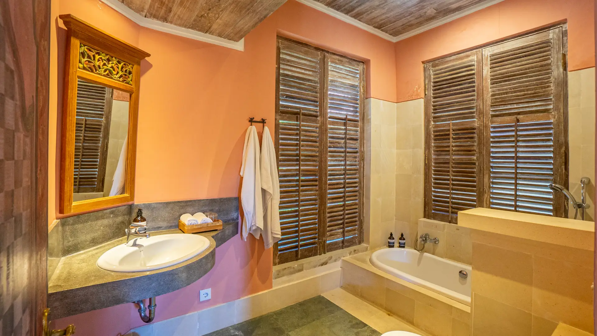 4BR Coastal Serenity Villa in Sanur  | Villa Angsa