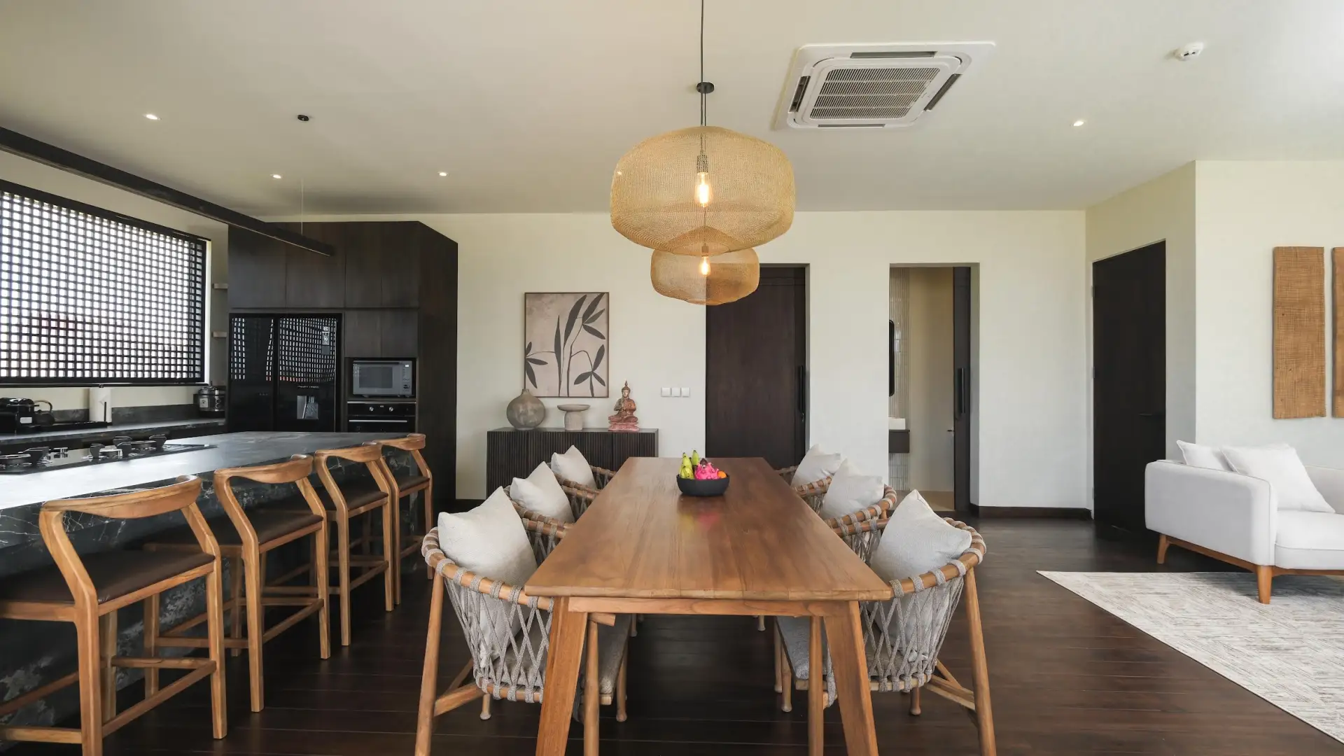 Beachside Villa, Rooftop Pool & Rice Views – 3BDR