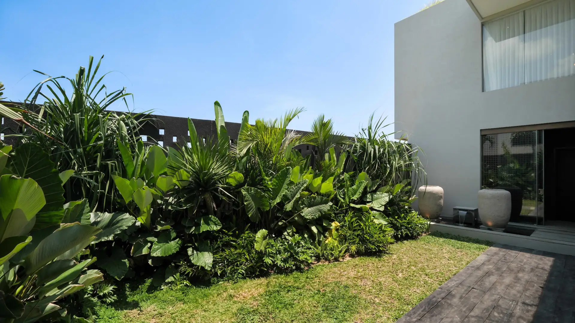Beachside Villa, Rooftop Pool & Rice Views – 3BDR