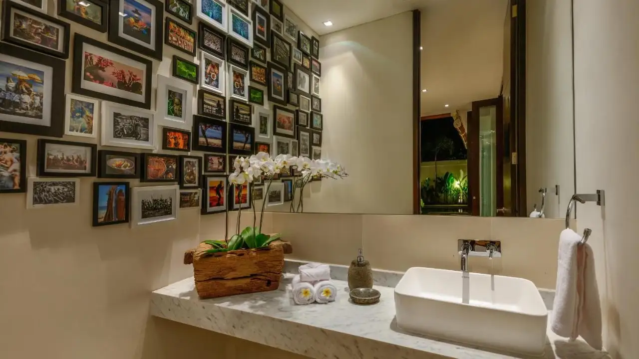 Bathroom - The Maya