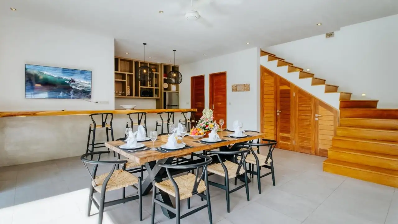 Dining Table - Villa Noya