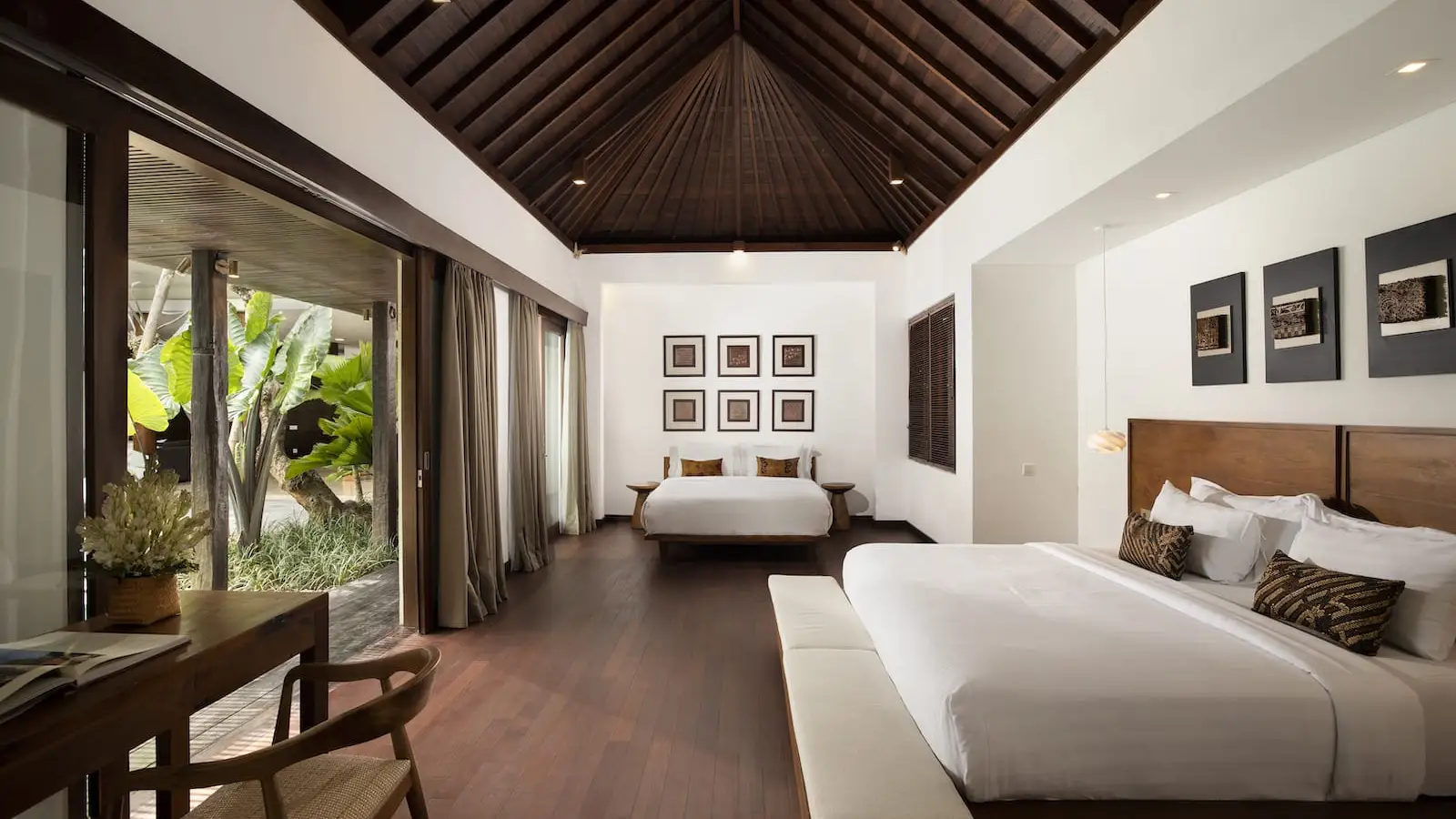 Bedroom 1 - Villa Ambara