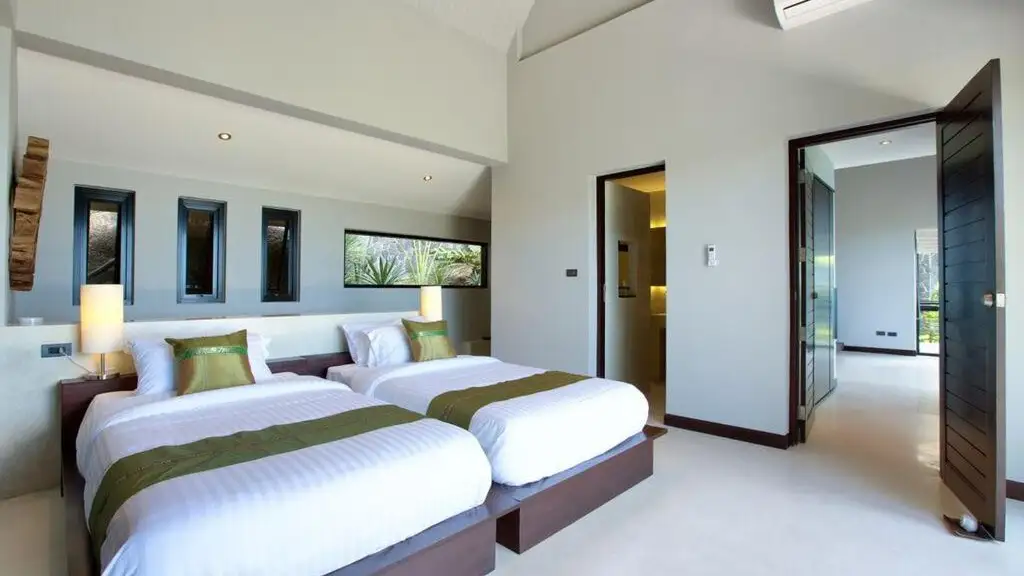 8 Bedroom hillside villa Koh Samui