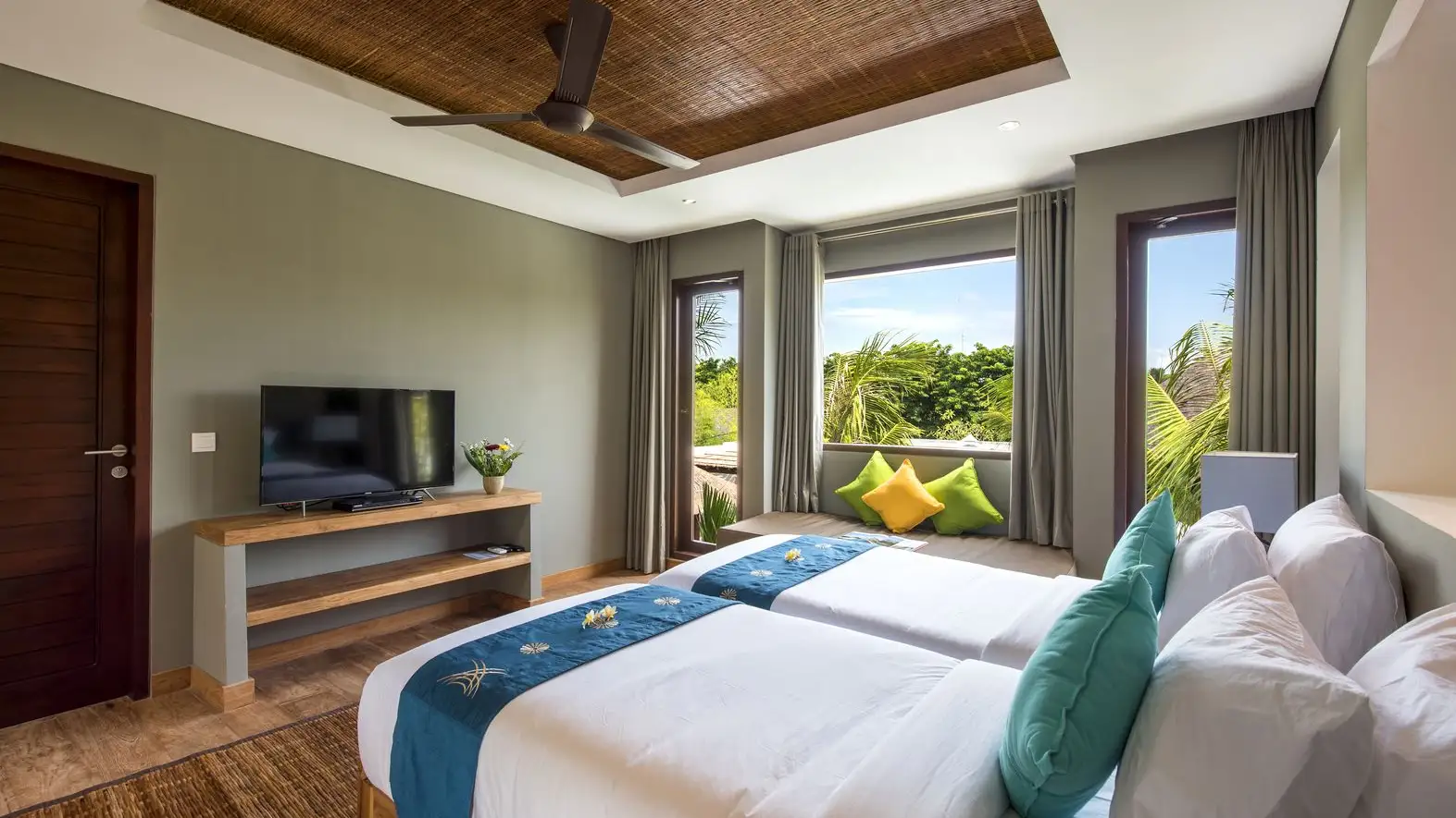 Peaceful 10 bedroom Villa in Seminyak