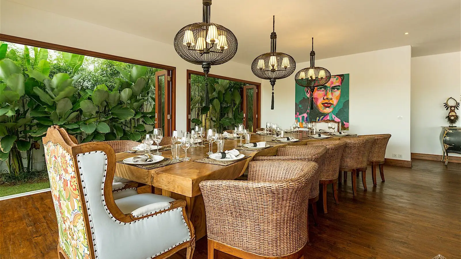 Beautiful 6 Bedroom Villa in Bumbak