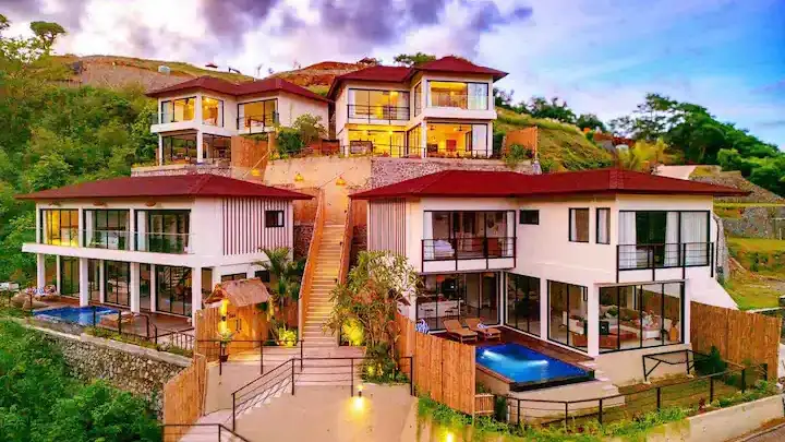 2 BR Beachfront Villa in Lombok