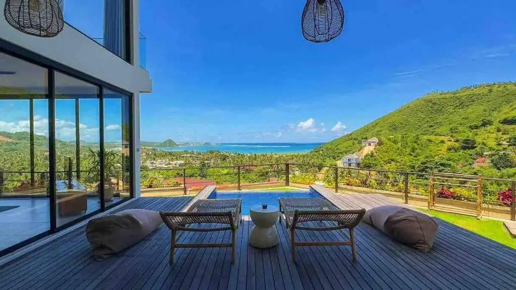 2 BR Beachfront Villa in Lombok