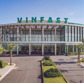 VinFast khánh thành và đưa vào vận hành nhà máy sản xuất ô tô VinFast tại Cát Hải, Hải Phòng sau 21 tháng xây dựng.