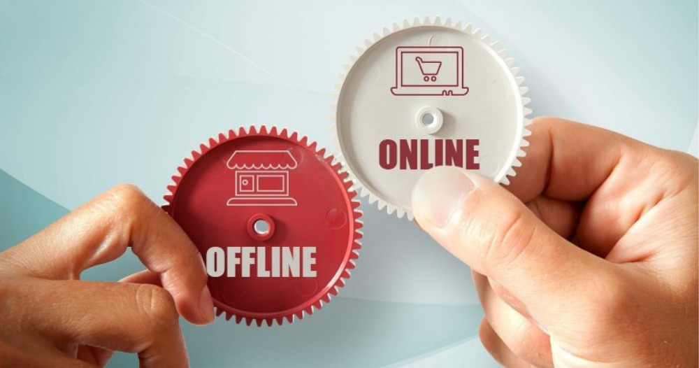 Nên mua xe ô tô điện VinFast tại đại lý hay online?