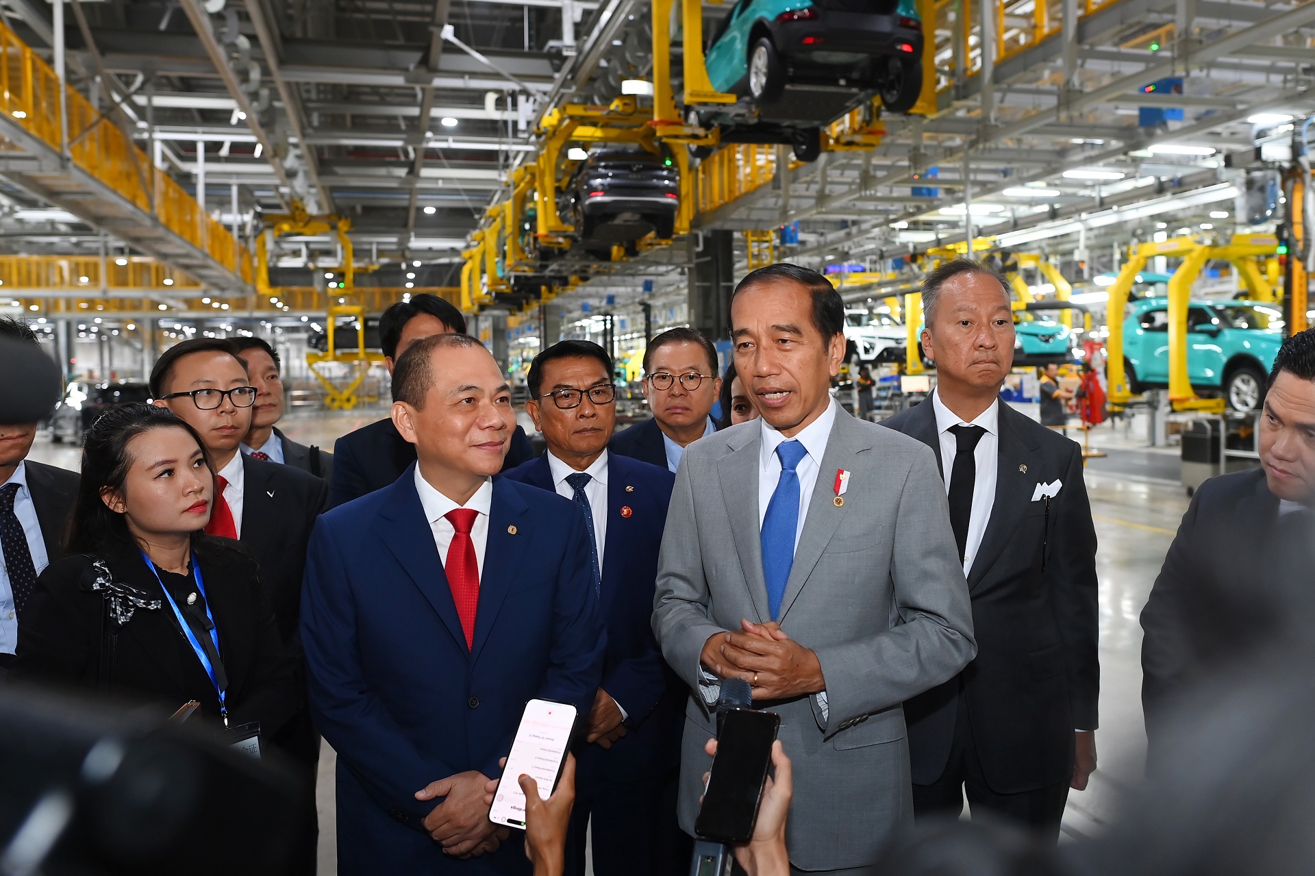 TỔNG THỐNG INDONESIA THĂM TỔ HỢP NHÀ MÁY VINFAST