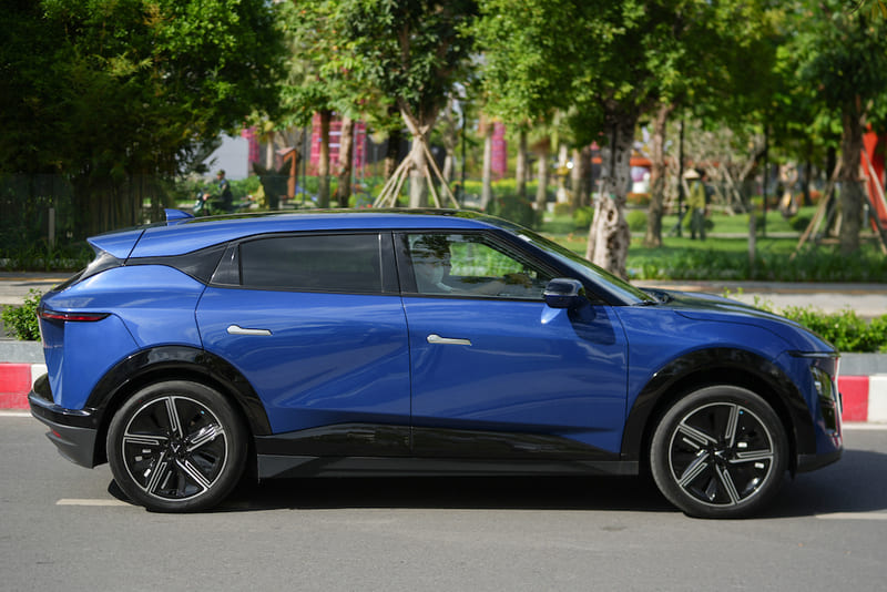 VF 7 sở hữu sức mạnh động cơ vượt trội trong phân khúc C-SUV
