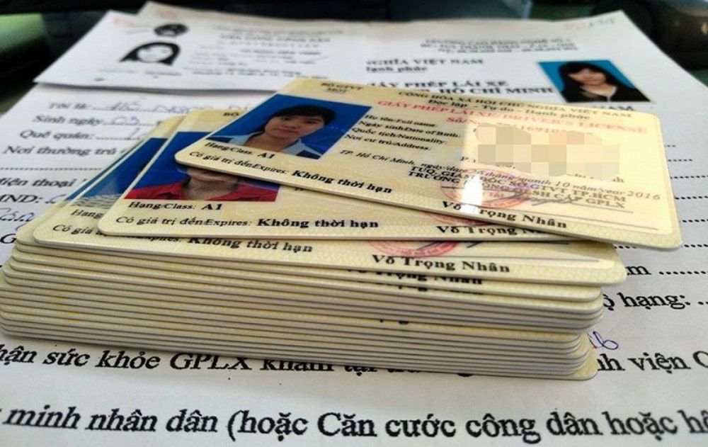 bằng lái xe máy có thời hạn không?