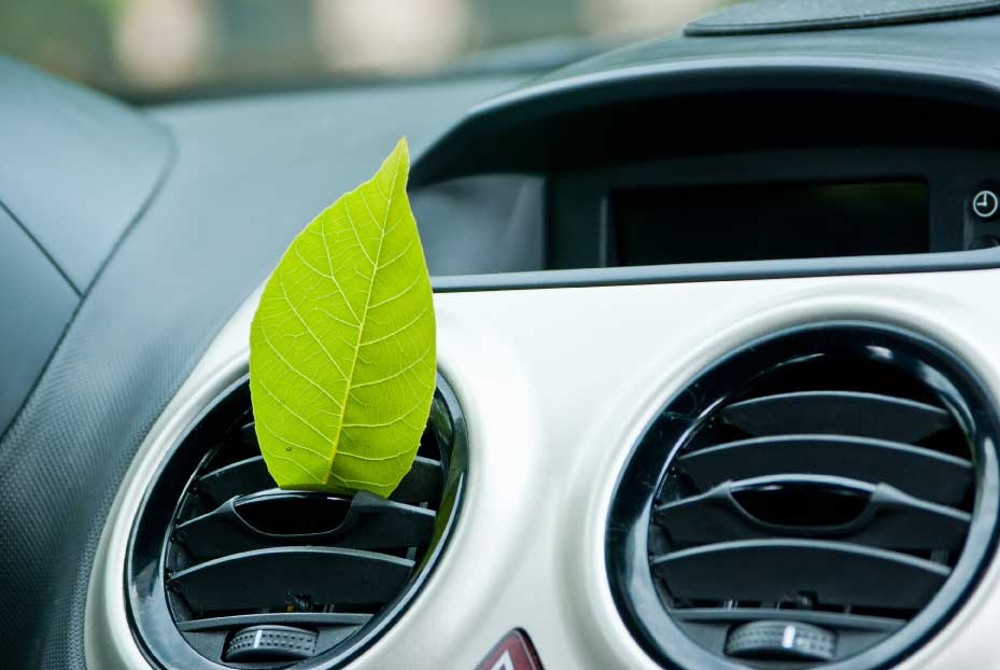 vệ sinh điều hòa và lọc gió để khử mùi sầu riêng trên xe ô tô