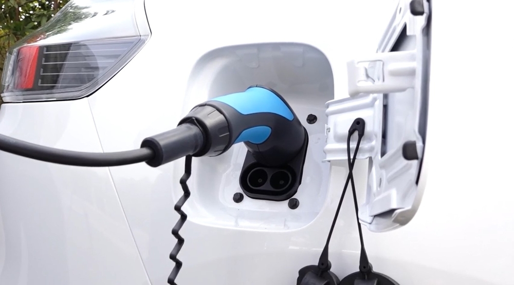 các loại trụ sạc của VinFast và cách sạc