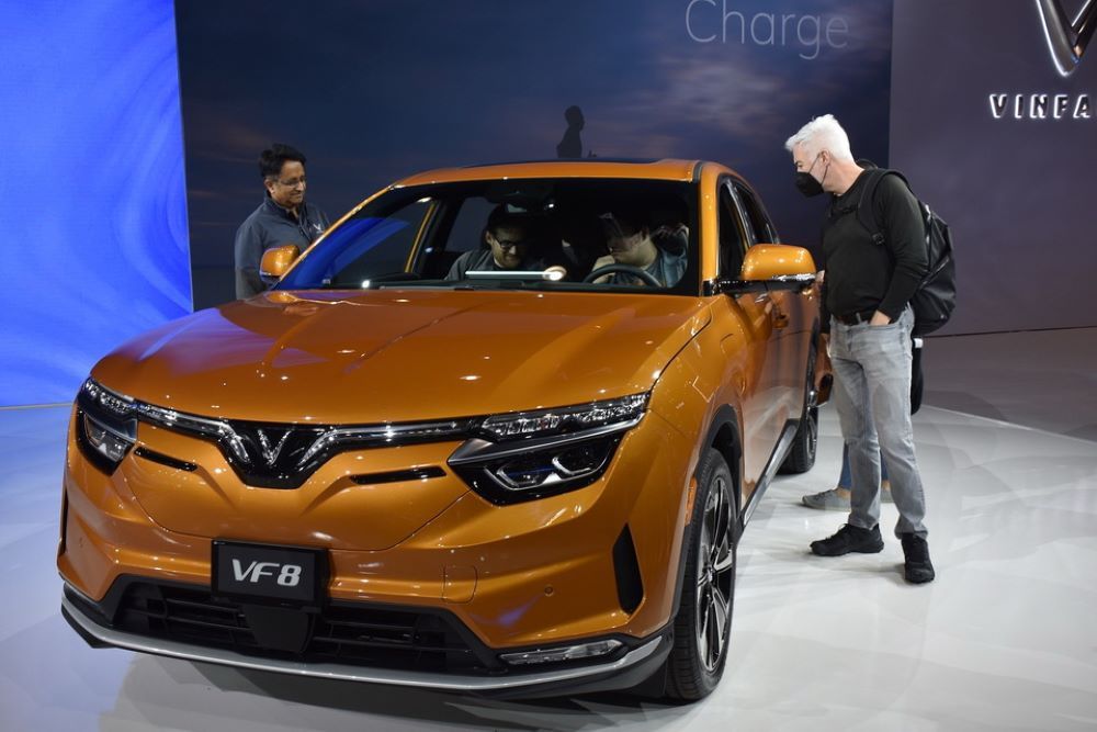 Tìm hiểu các chức năng trên xe ô tô VinFast VF 8