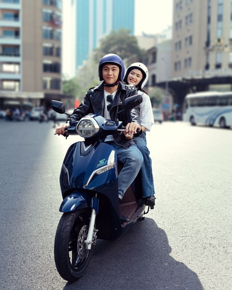 Cách tính giá lăn bánh xe máy - Xe điện VinFast lăn bánh sẽ bao gồm thêm các chi phí về pin