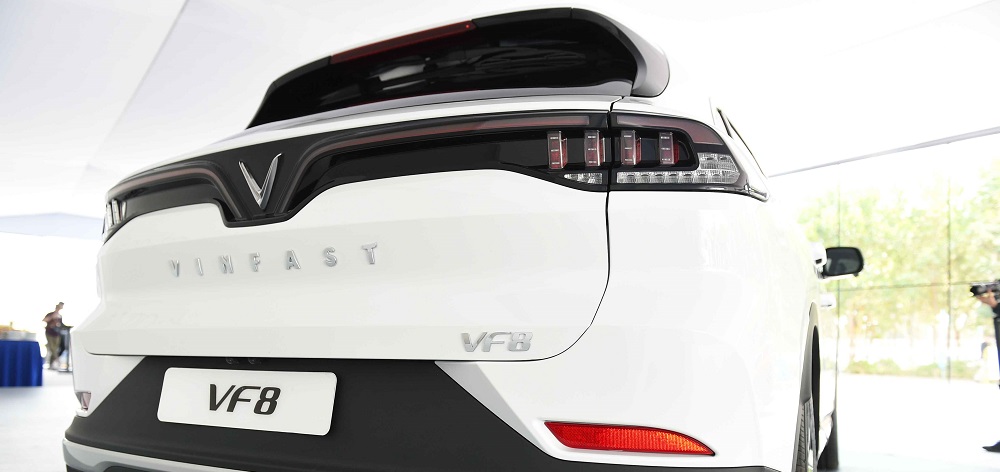 Hình ảnh cốp xe VinFast VF 8 màu trắng