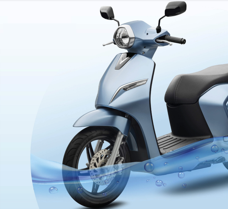 Klara A2 là một trong số ít dòng xe máy điện có khả năng chống nước vượt trội cho phép di chuyển 30 phút ở cùng ngập sâu tới 1m