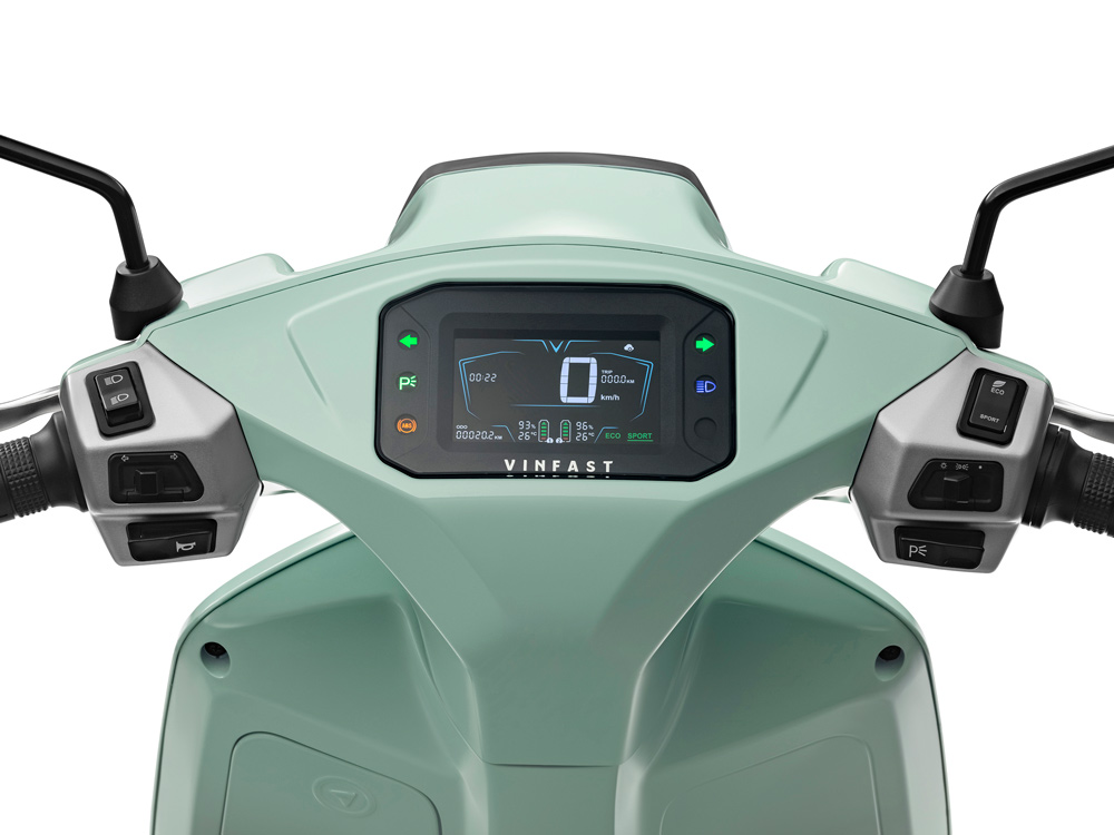 Đánh giá xe máy điện VinFast Vento - Cụm màn hình xe VinFast Vento sắc nét