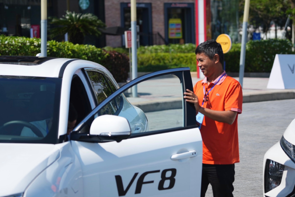 Trải nghiệm VinFast VF 8