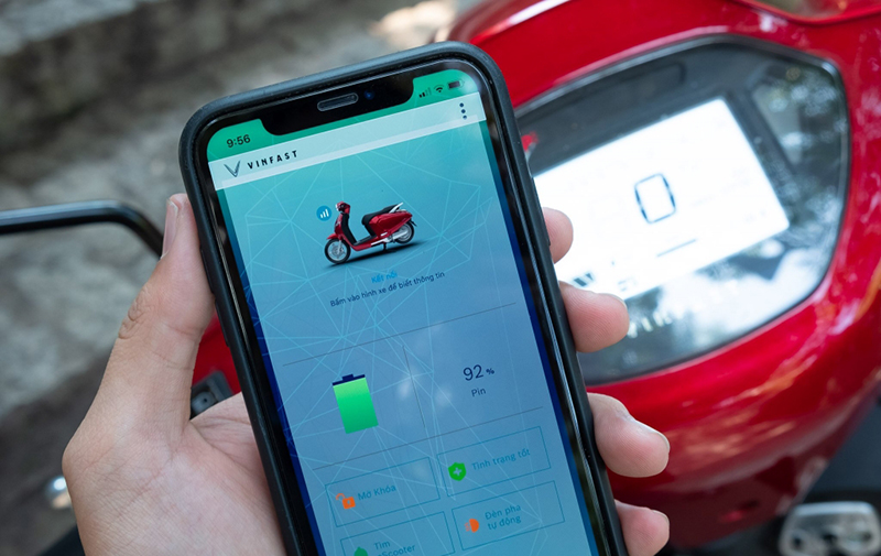 Mọi thông tin về xe máy điện như lượng pin, số km đi được, lịch sử hành trình sẽ hiển thị trên màn hình điện thoại của bạn.