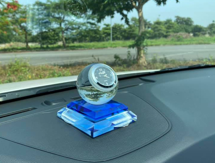 người mệnh thủy nên để vật phong thủy gì trên xe ô tô - đặt đá phong thuỷ