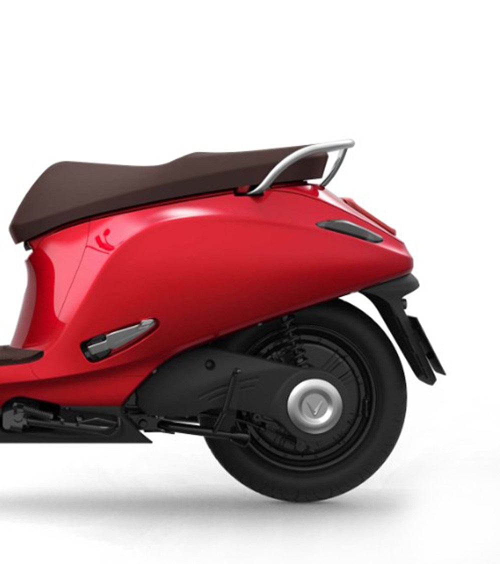 thiết kế xe máy điện VinFast Evo200 - phần đuôi xe vuốt nhẹ về sau