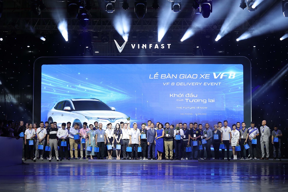 dấu ấn của VF 8 năm 2022 - đợt bàn giao xe đầu tiên