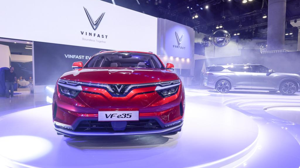 hành trình phát triển VinFast VF 8 tại triển lãm MWC 2022