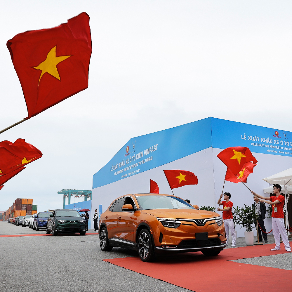 VF 8 phủ sóng toàn cầu 2022 - xuất khẩu xe