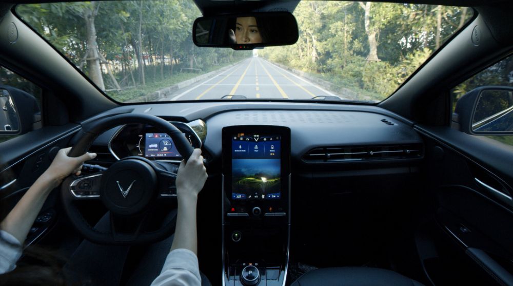 Sử dụng xe điện vinfast chạy taxi