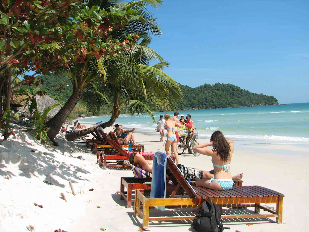 Bãi Sao Phú Quốc gây ấn tượng với du khách bởi vẻ đẹp thiên nhiên trong lành