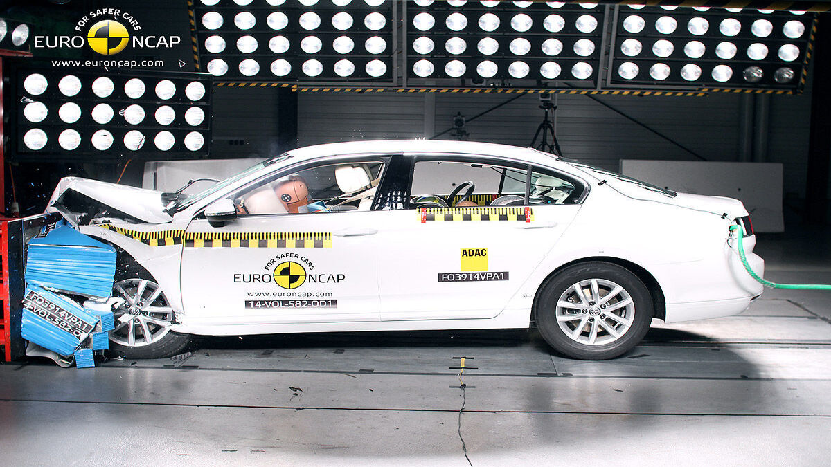 Bài kiểm tra tác động trực diện tại chương trình Euro NCAP