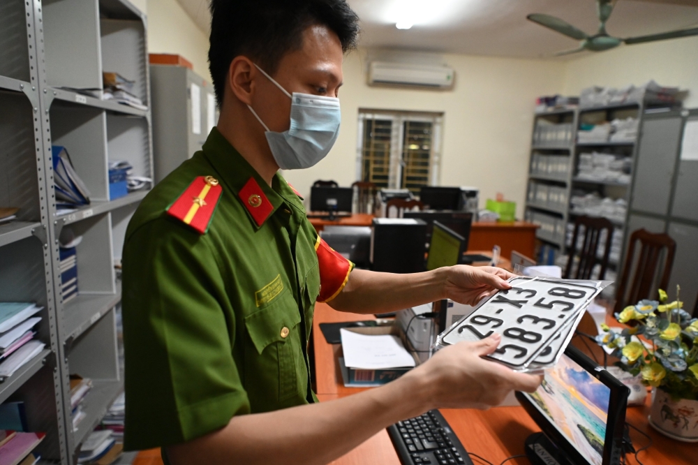 Thí điểm đấu giá biển ô tô