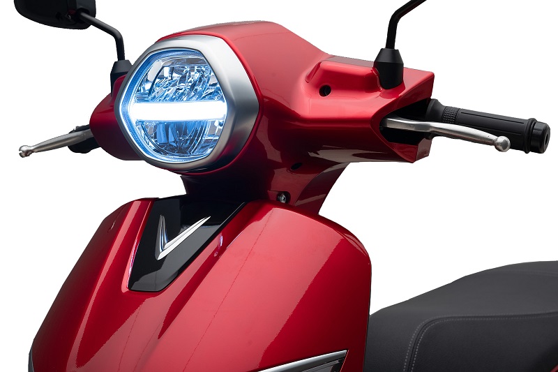 Đèn Led trên xe VinFast Klara S giúp tăng thêm vẻ sành điệu (Nguồn: autodaily.vn)