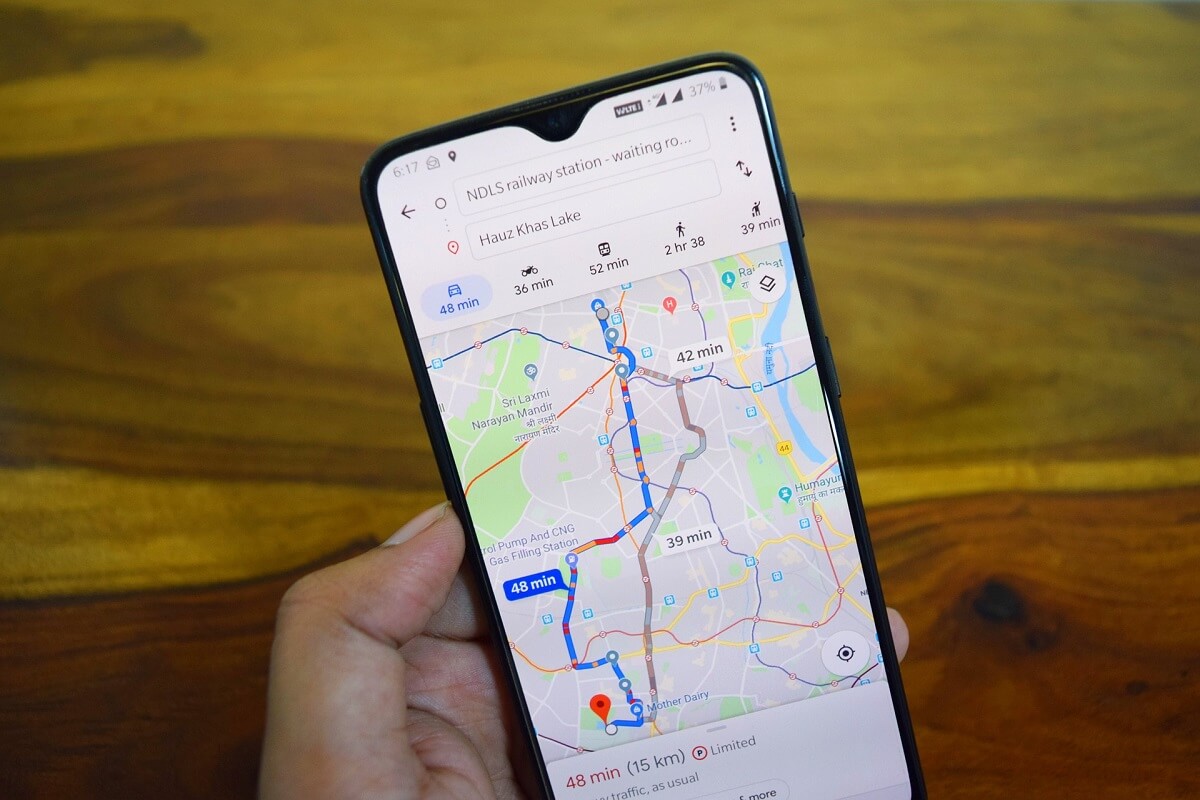 Cách xem tắc đường Google Maps
