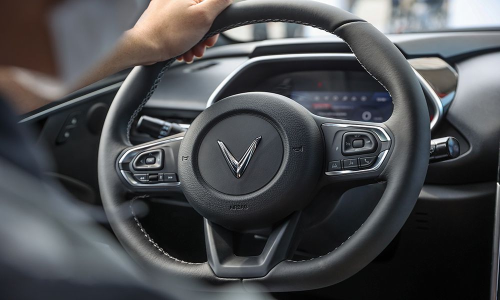 cách điều khiển hệ thống kiểm soát hành trình trên VinFast VF e34