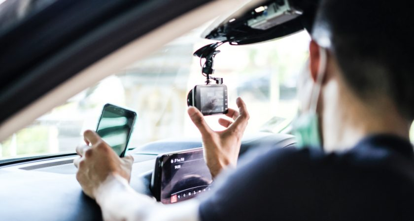 lắp đặt Camera trước xe ô tô