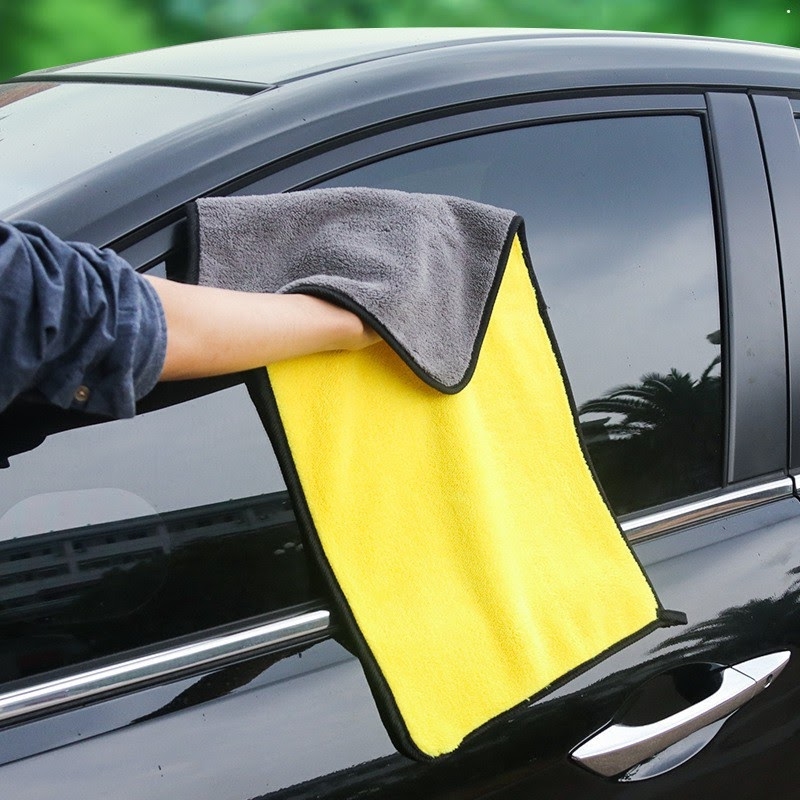 Khăn lau xe ô tô chuyên dụng lông cừu có chất vải mềm mịn