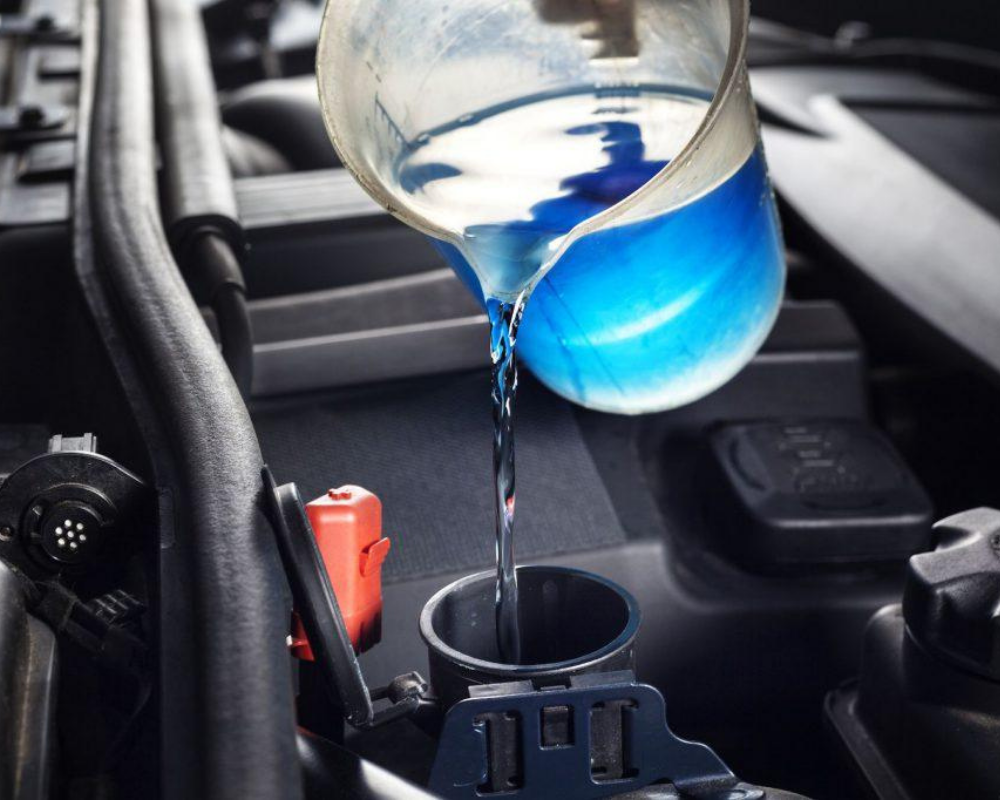 cấu tạo khoang động cơ xe VinFast Lux A2.0