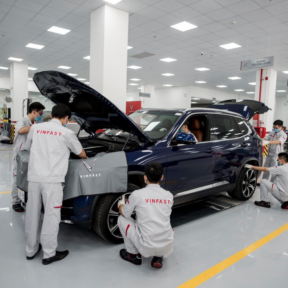 cơ chế hoạt động khoang động cơ xe VinFast Lux A2.0