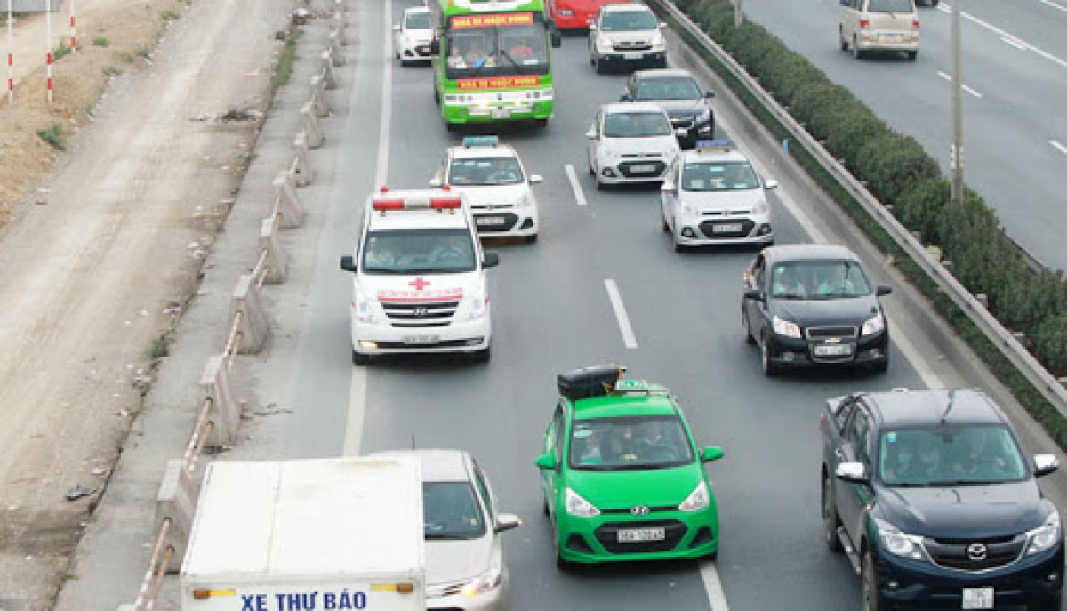 Không nhường đường cho xe ưu tiên sẽ bị phạt
