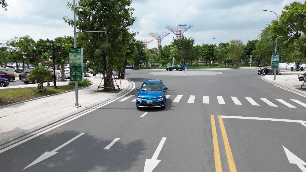 lái thử VinFast VF e34 tại tp HCM