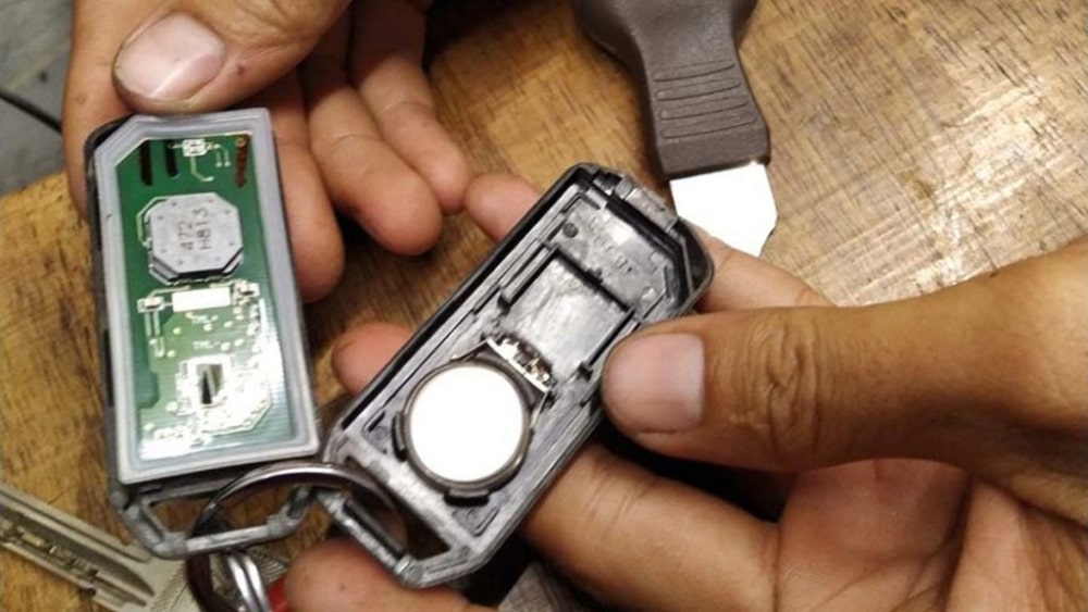 làm thêm chìa khóa smartkey giá bao nhiêu