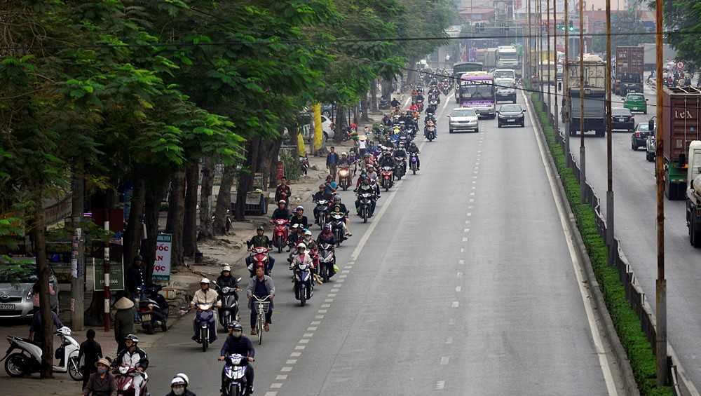 lỗi lấn làn xe máy phạt bao nhiêu tiền