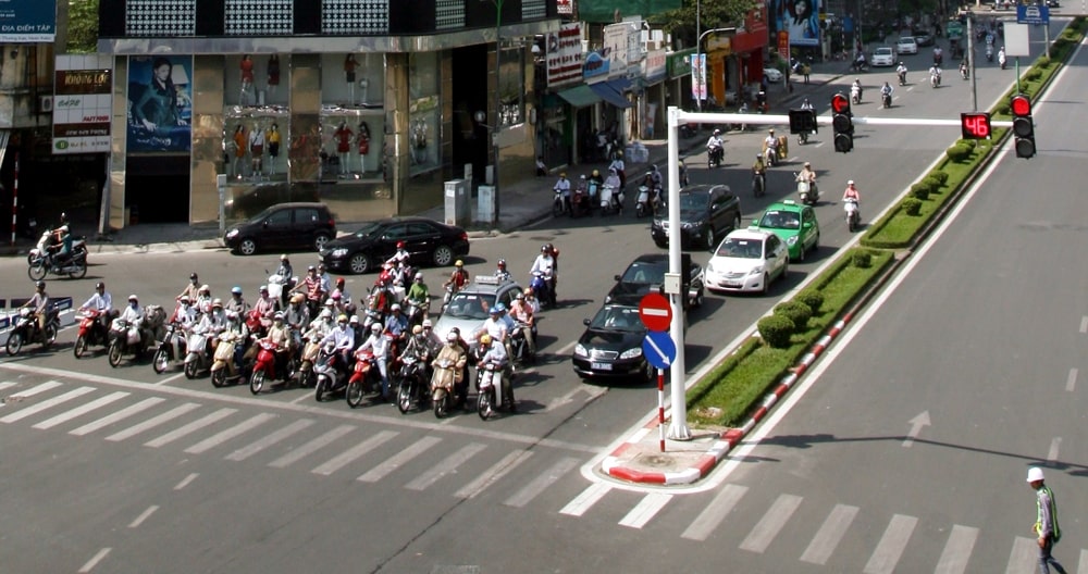 lỗi xe máy điện vượt đèn đỏ phạt bao nhiêu